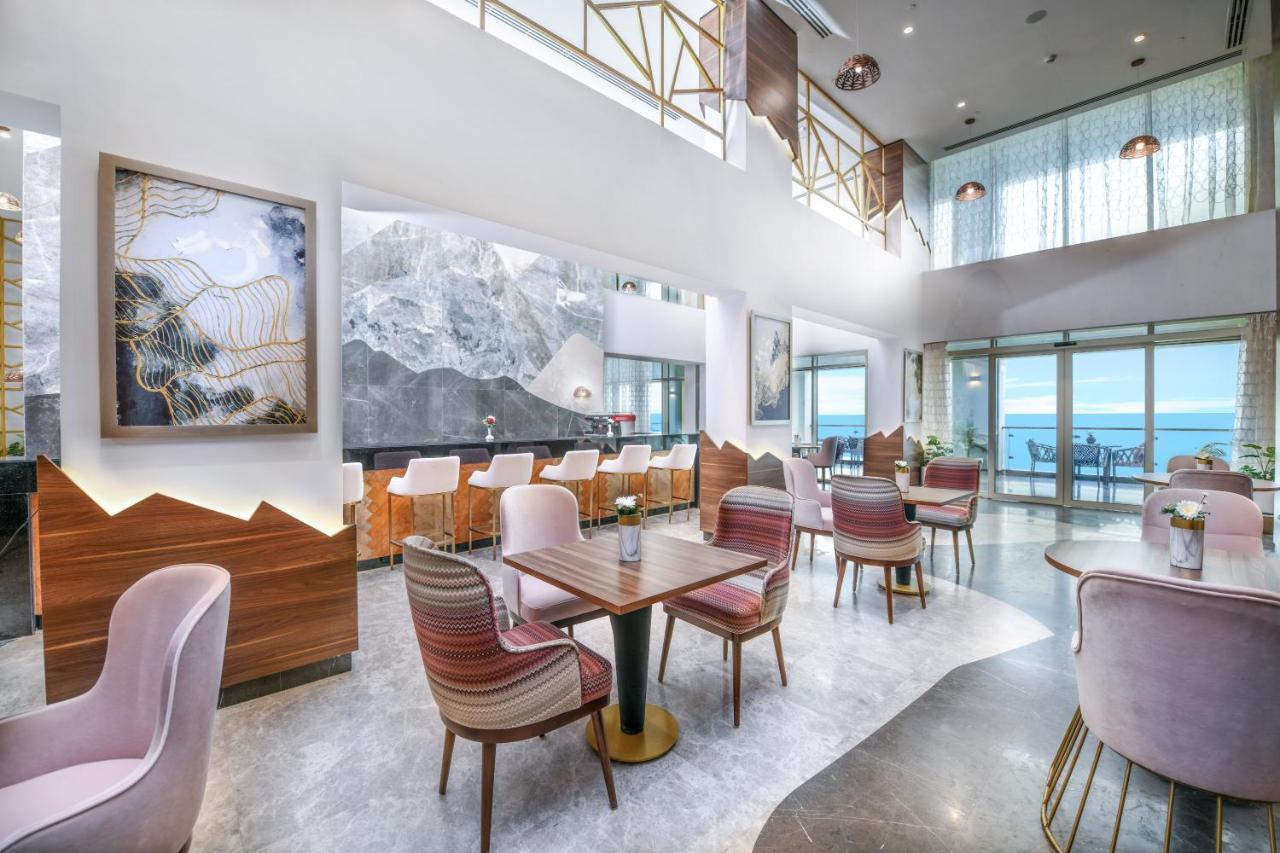 Tolip Resort El Galala Hills Αΐν Σούχνα Εξωτερικό φωτογραφία The restaurant