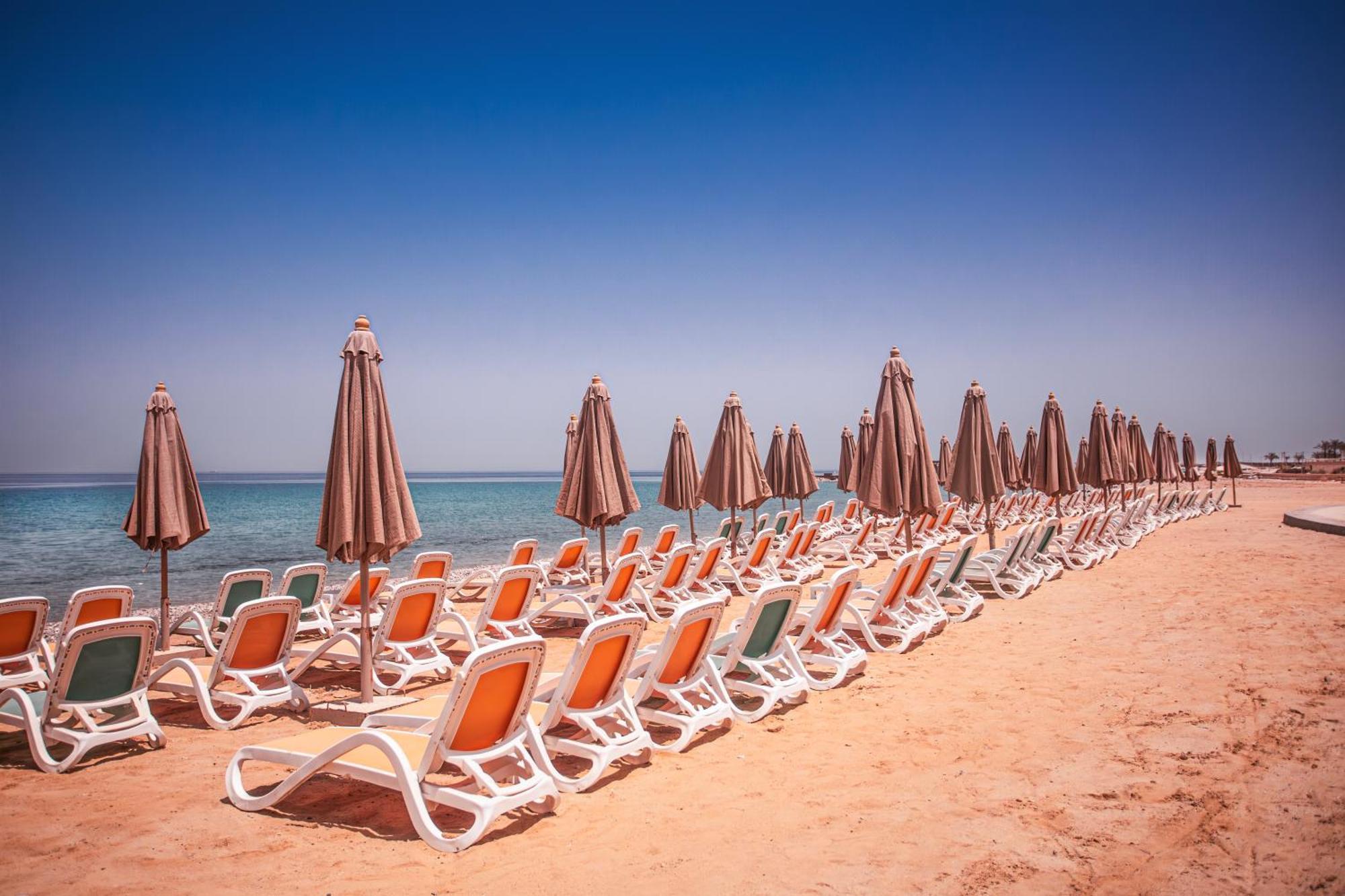 Tolip Resort El Galala Hills Αΐν Σούχνα Εξωτερικό φωτογραφία Beach in Hurghada