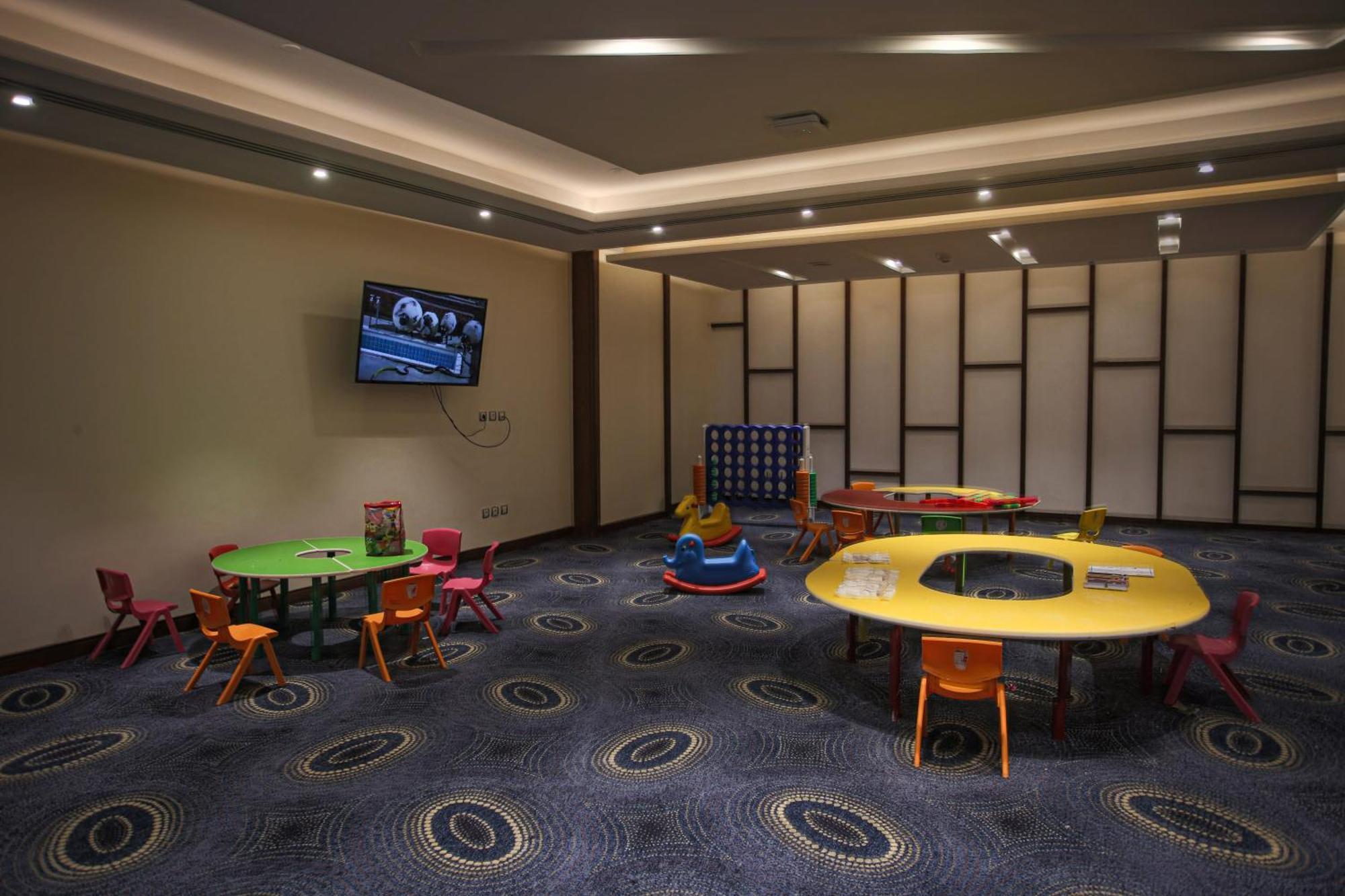Tolip Resort El Galala Hills Αΐν Σούχνα Εξωτερικό φωτογραφία Kids Club